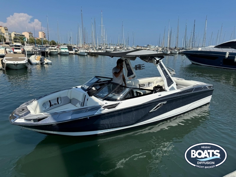 Photo de  CENTURION RI 265 1