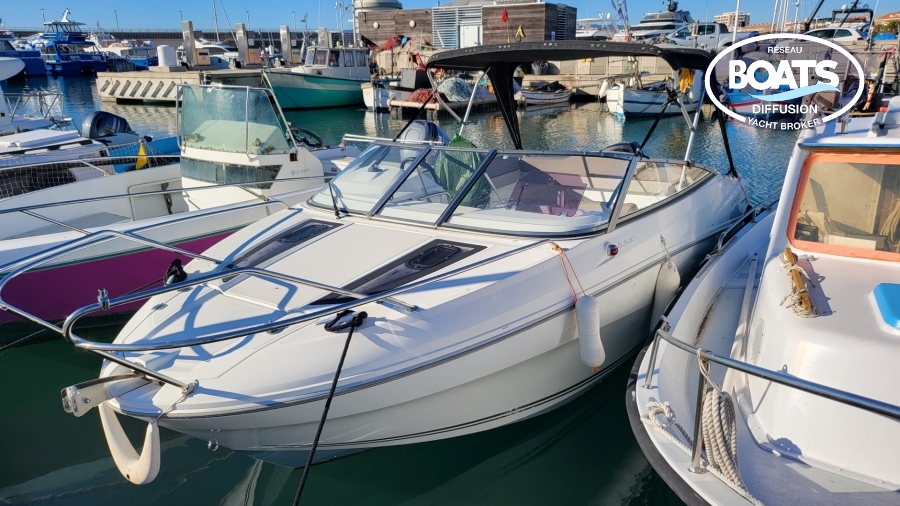 Photo de JEANNEAU CAP CAMARAT 6.5 DC 2