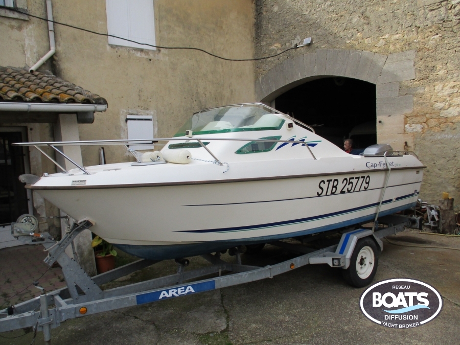 Photo de B2 marine CAP FERRET 550 CC + REMORQUE 1