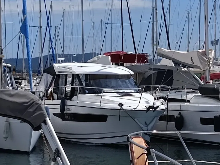 Photo de JEANNEAU MERRY FISHER 895 2