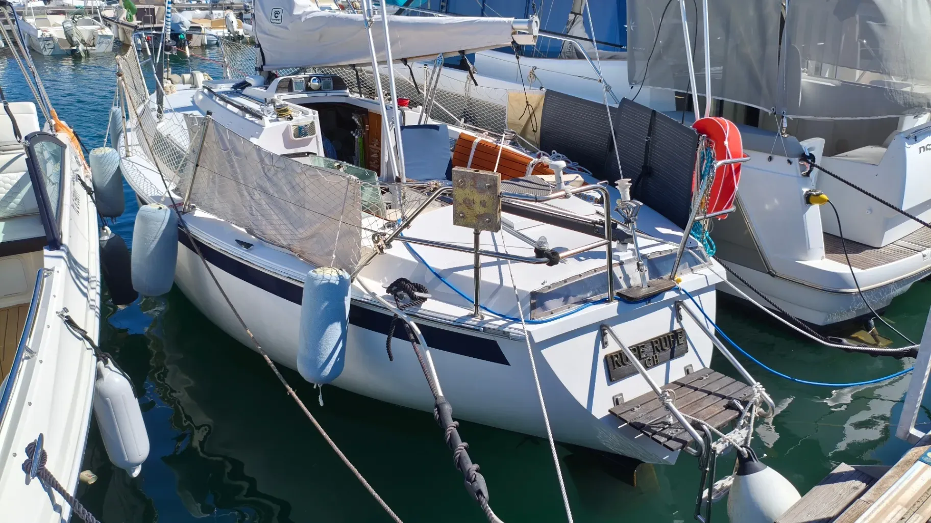 Photo de  Edel 820 1