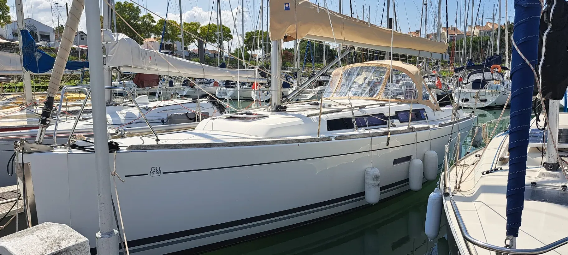 Photo de DUFOUR YACHTS DUFOUR 335 GRAND LARGE 2