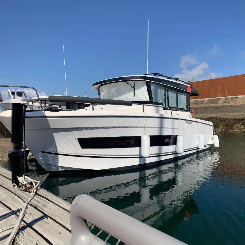 Photo de JEANNEAU MERRY FISHER 895 SPORT 1