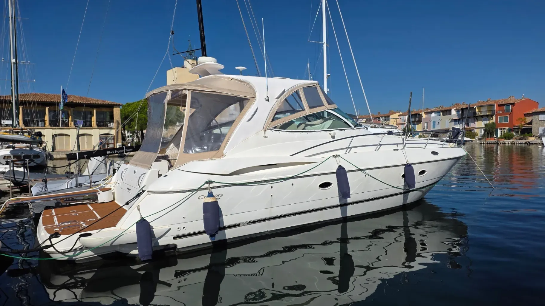 Photo de Cruisers Yachts CRUISERS 440 1