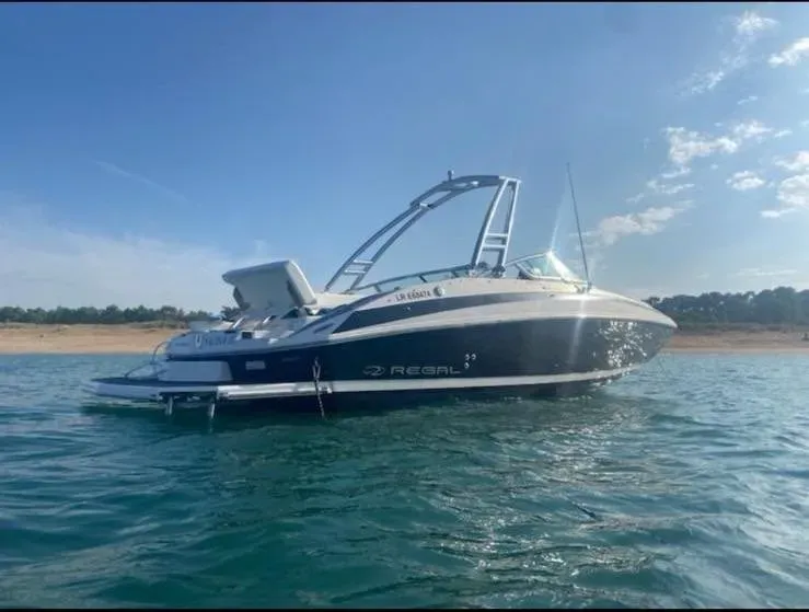 Photo de  REGAL 24 FastDeck 1