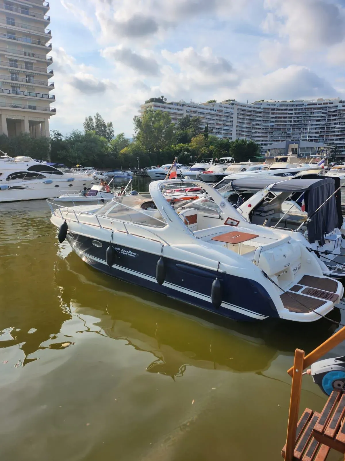 Photo de Airon marine 325  Airon Marine 325 1