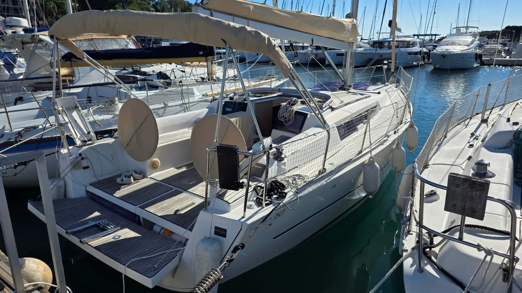 Photo de  DUFOUR 350 Grand Large  2