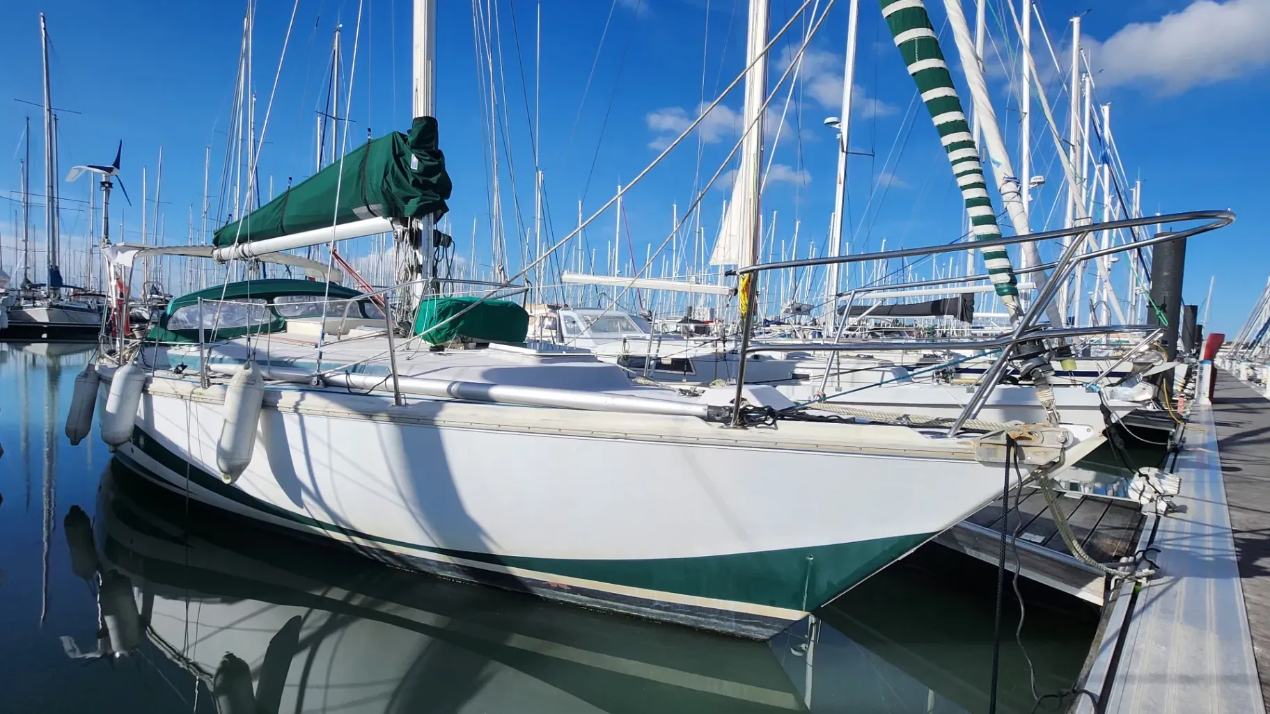 Photo de JEANNEAU GIN FIZZ  1