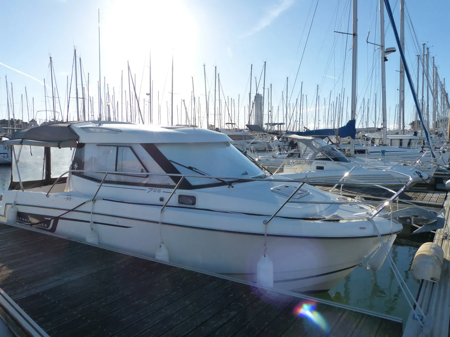 Photo de JEANNEAU MERRY FISHER 755 1