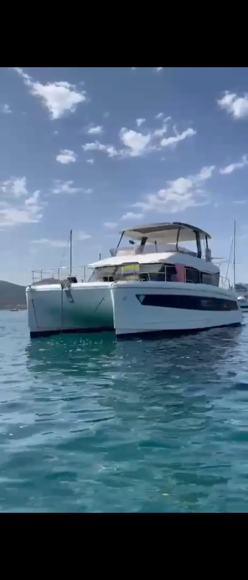 Photo de FOUNTAINE PAJOT MY 44 1