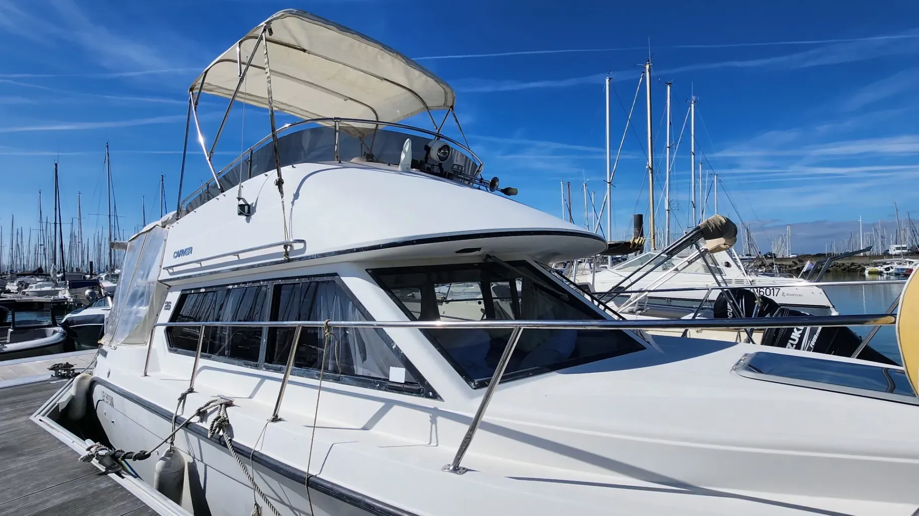 Photo de Carver USA CARVER 26 COMMAND BRIDGE 1