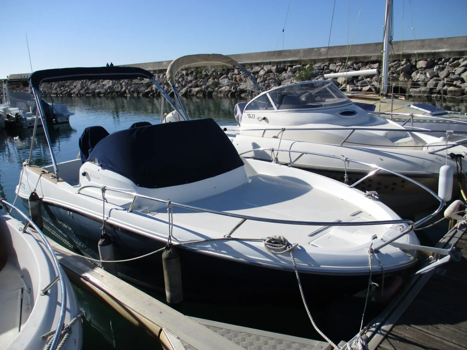 Photo de  JEANNEAU CAP CAMARAT 6.5 WA 1