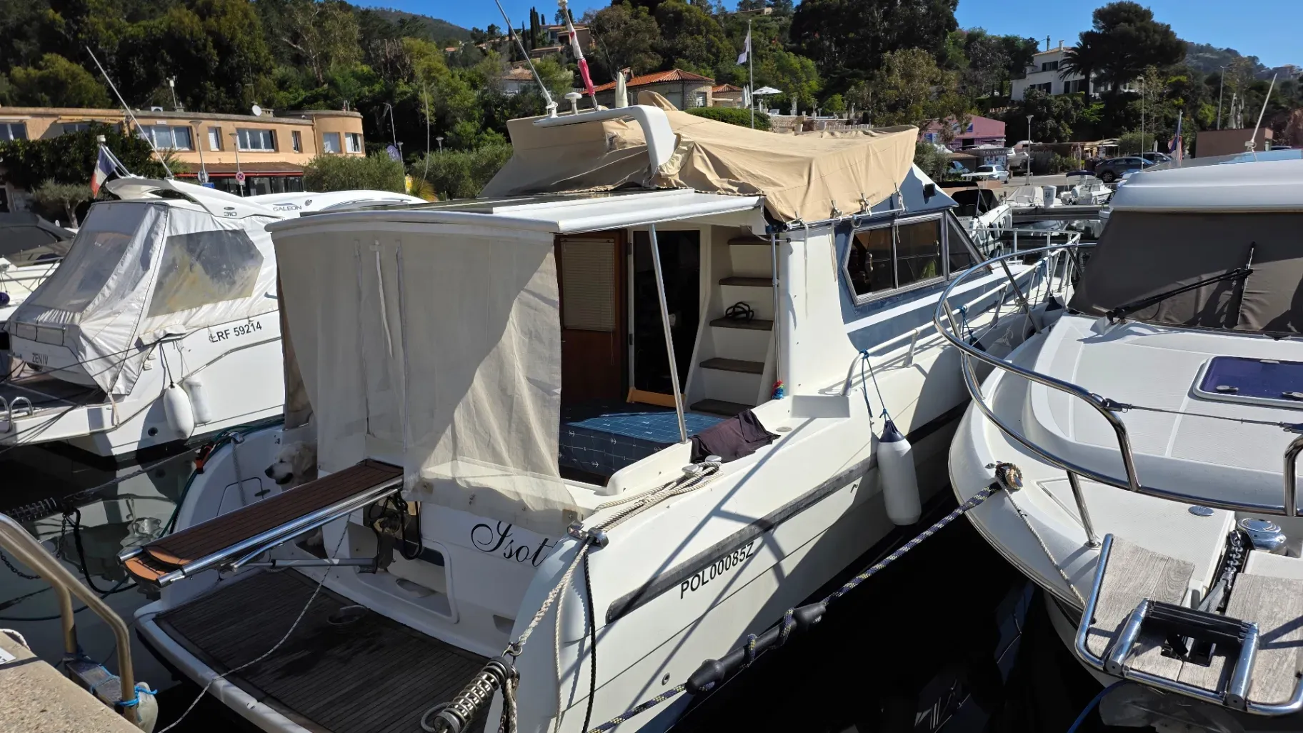Photo de  PIANTONI 35 Hurricane Fly 1