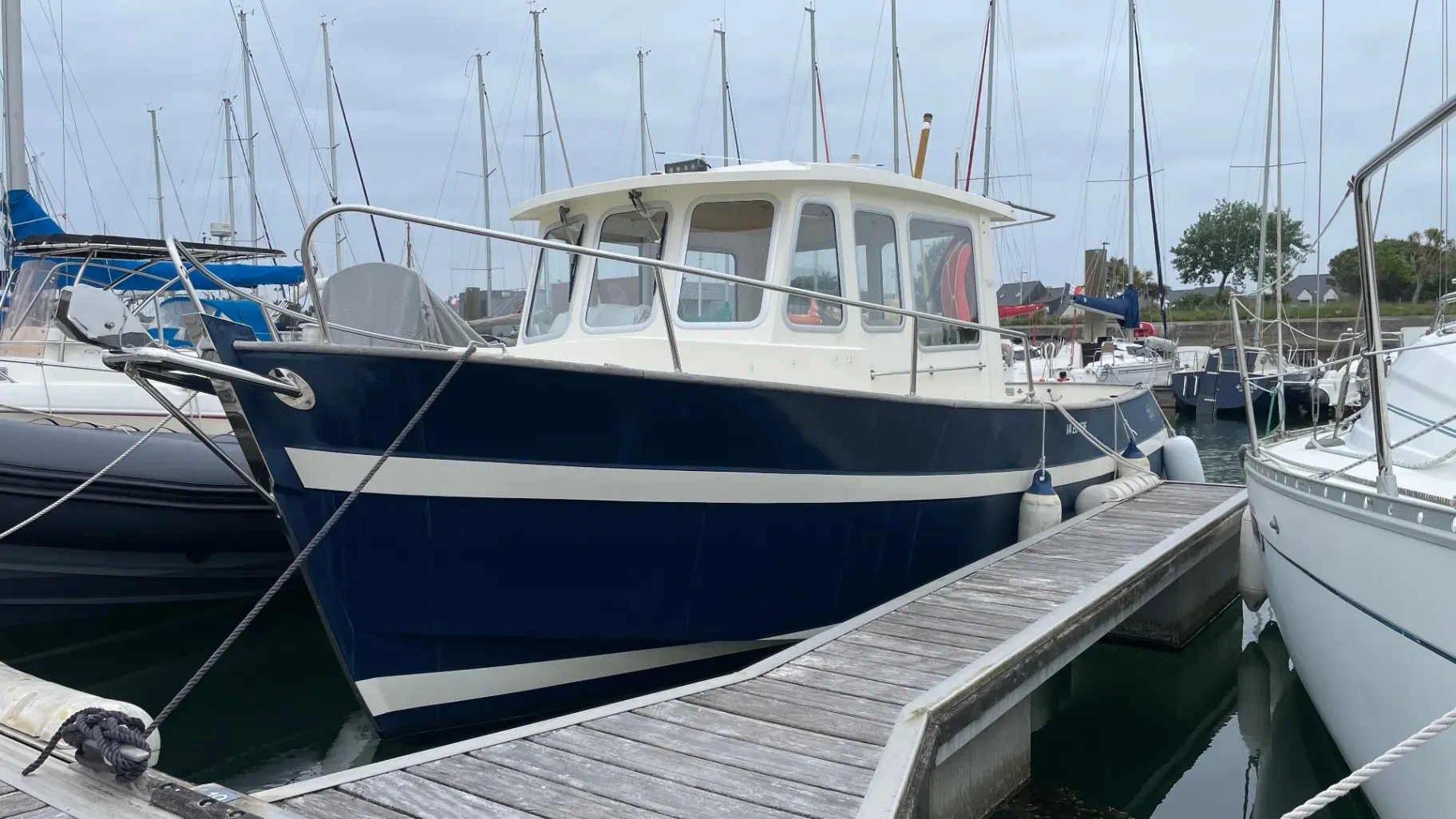 Photo de Rhea 730 Fishing 1