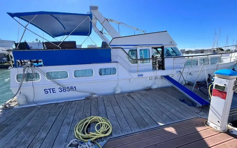 Photo de GEBR. VAN ESCH Vedette Trawler 49 1